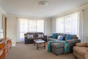 Mountain Explorer - perfect base for exploring, Deloraine